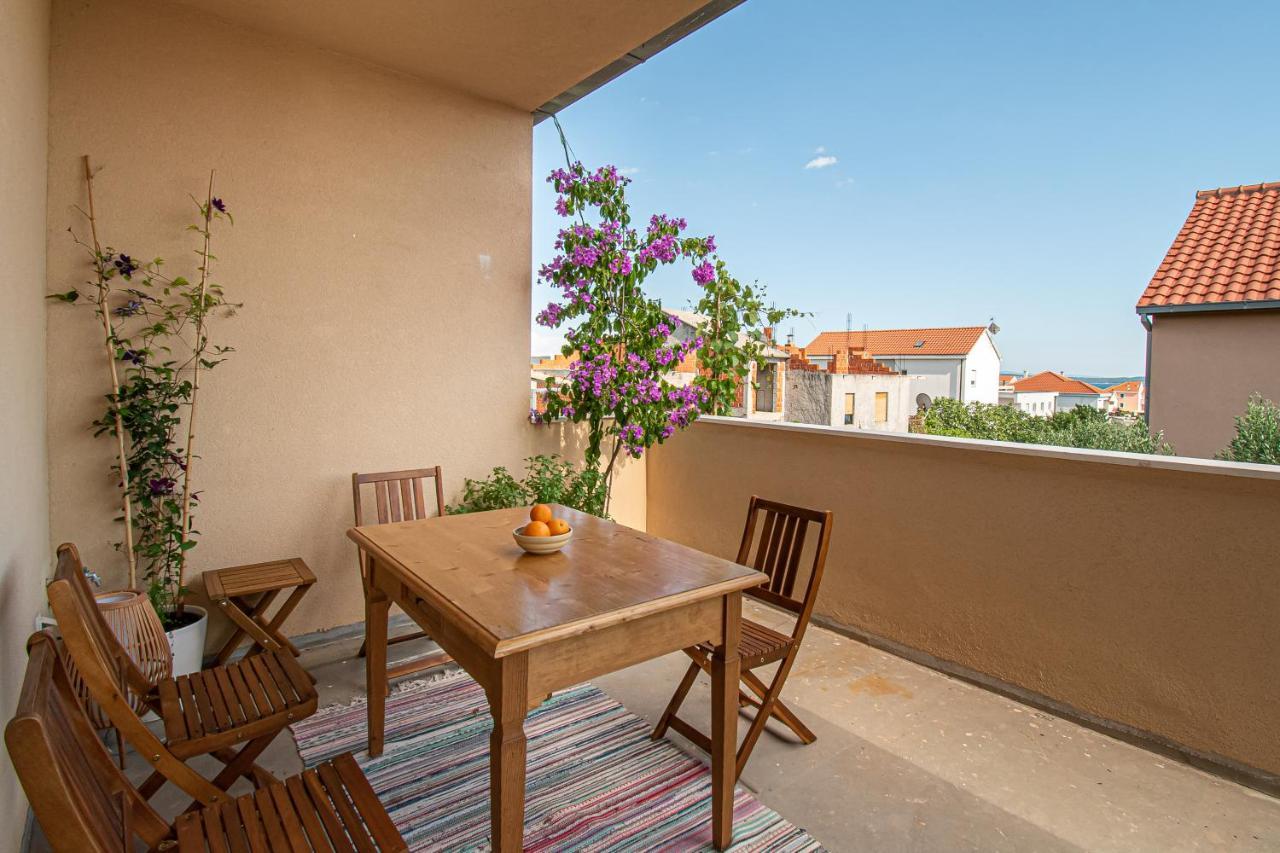 Apartment Nikola Kaštel Novi Eksteriør bilde