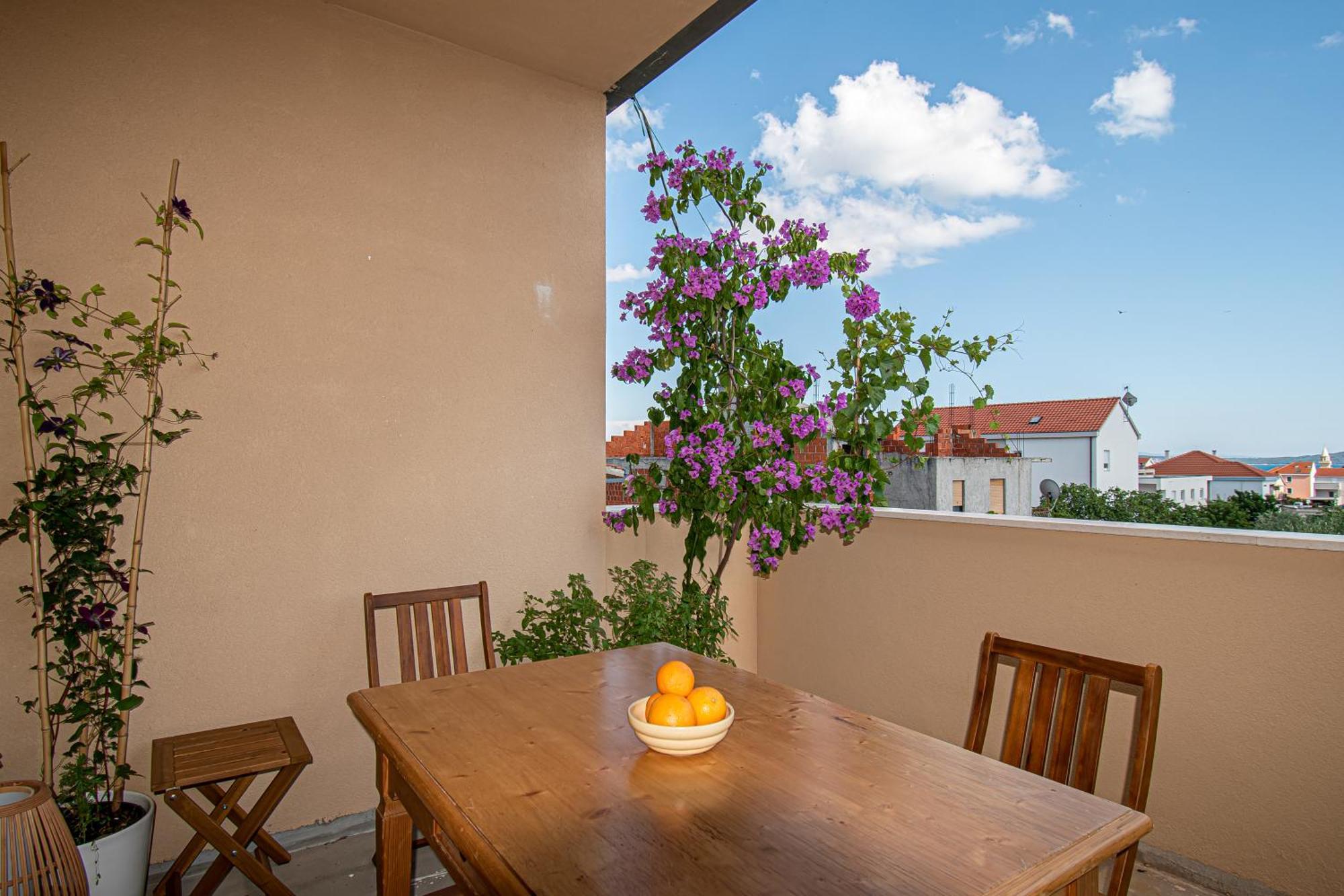 Apartment Nikola Kaštel Novi Eksteriør bilde